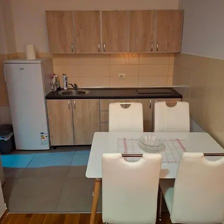 Apartment Butua
